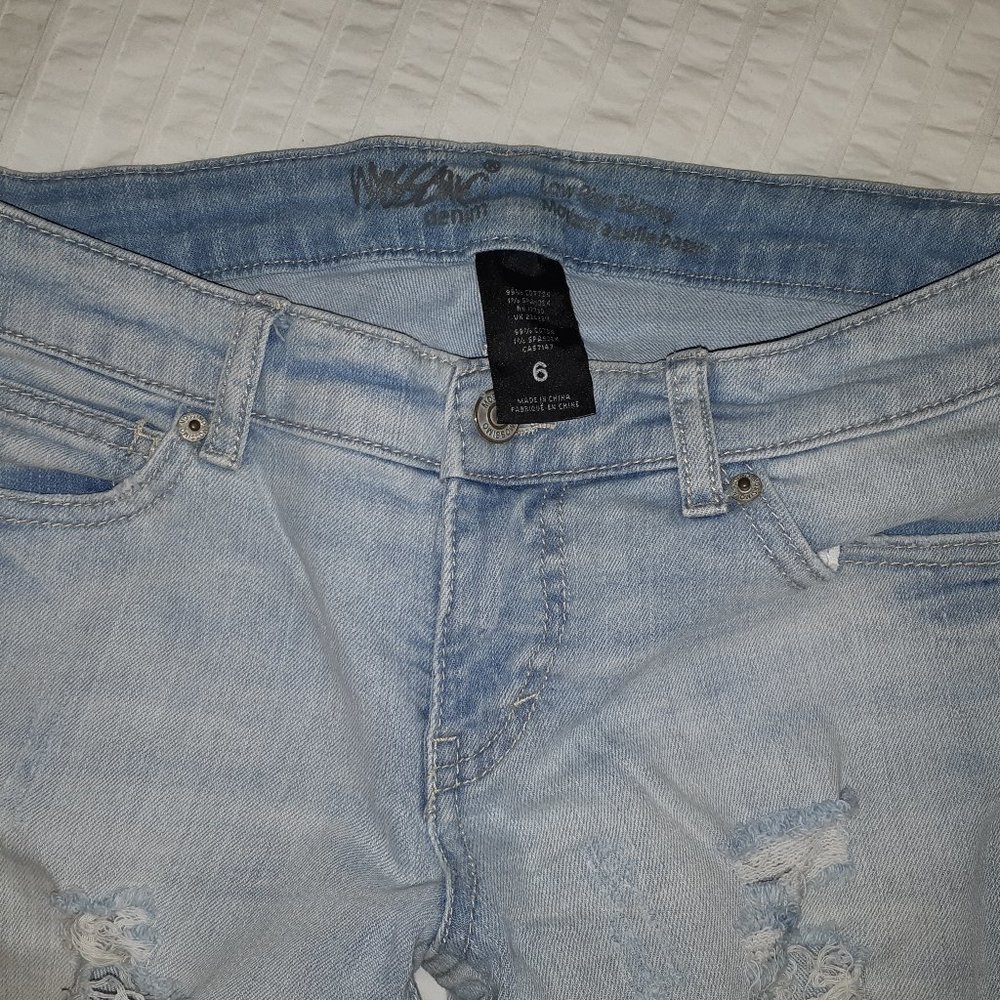 ✅3/40$ MOSSIMO SUPPLY distressed jeans